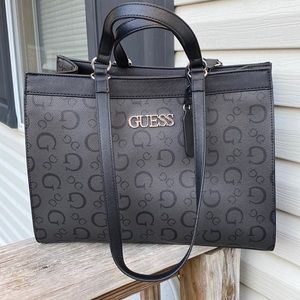 NEW guess purse
